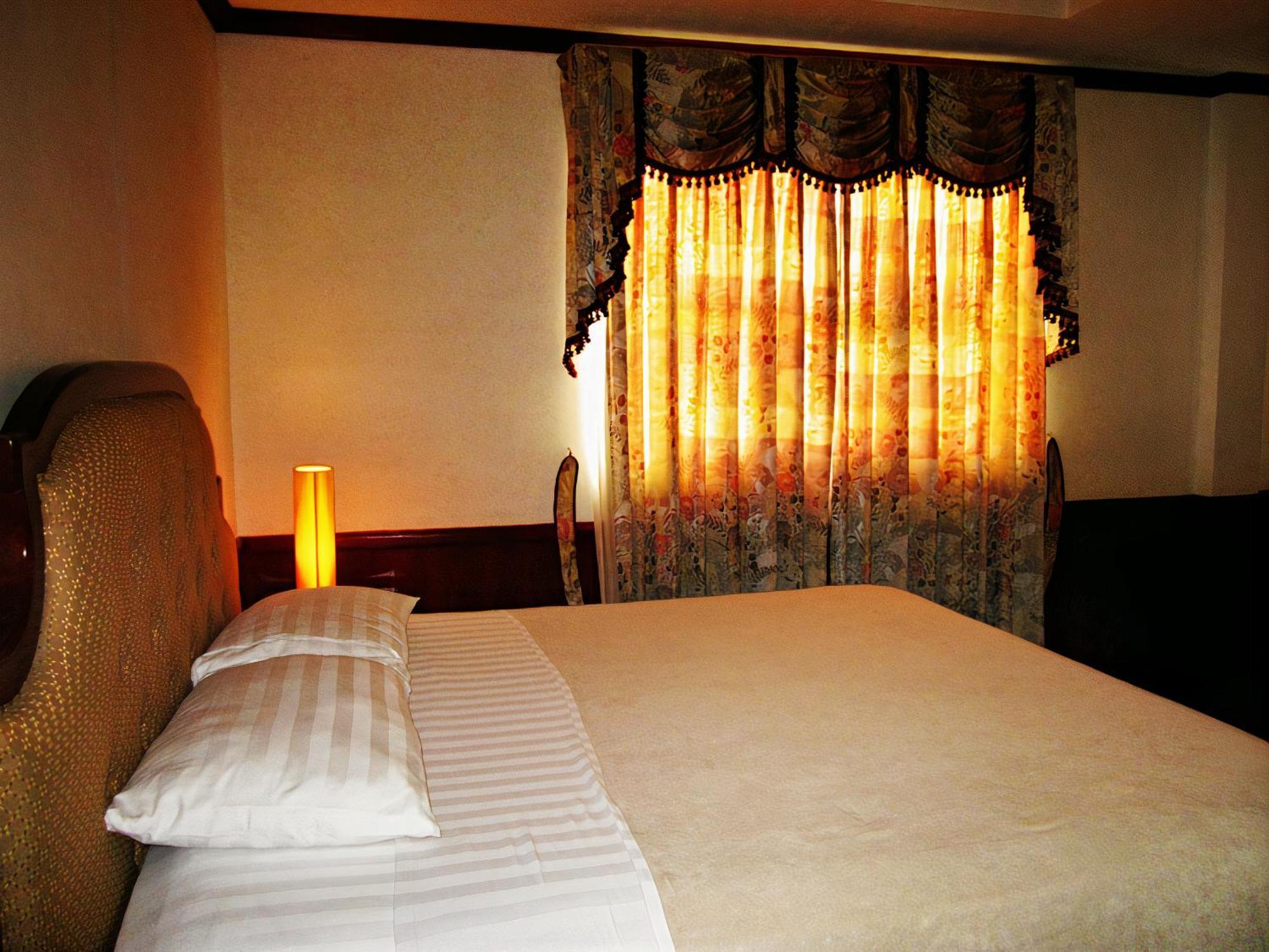 Cebu Dulcinea Hotel And Suites-Mactan Airport Hotel Lapu-Lapu City Eksteriør bilde