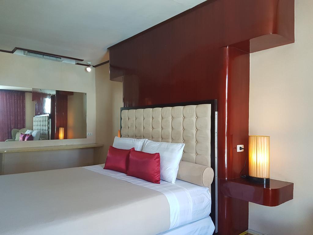 Cebu Dulcinea Hotel And Suites-Mactan Airport Hotel Lapu-Lapu City Eksteriør bilde