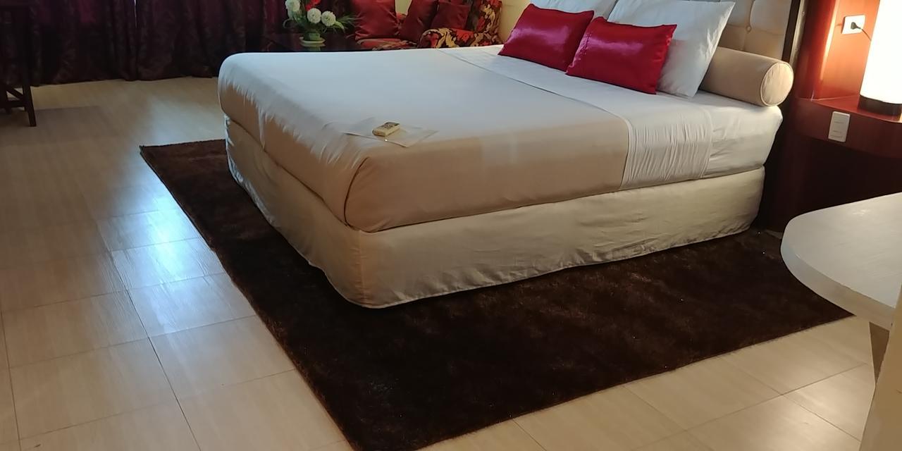 Cebu Dulcinea Hotel And Suites-Mactan Airport Hotel Lapu-Lapu City Eksteriør bilde